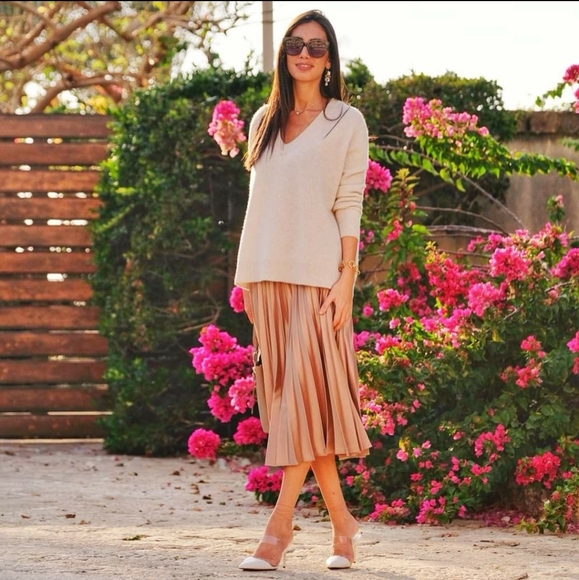 Zara oversized cashmere V neck sweater